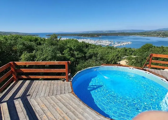 Marusina Olive Hills - Glamping & Minicamp 4* Punat