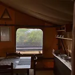Marusina Olive Hills - Glamping & Minicamp 4* פונאנט