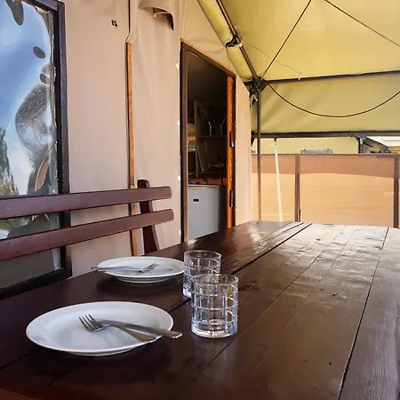 Marusina Olive Hills - Glamping & Minicamp Campingplads