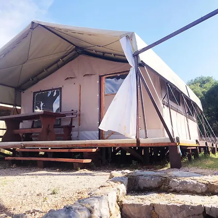 Marusina Olive Hills - Glamping & Minicamp Campingplads Punat