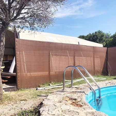 Campingplads Marusina Olive Hills - Glamping & Minicamp Punat