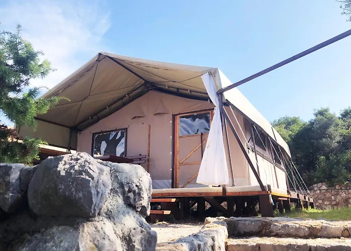 Marusina Olive Hills - Glamping & Minicamp Campingplatz 4*