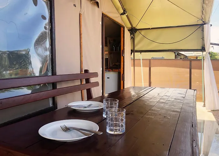 Marusina Olive Hills - Glamping & Minicamp Campingplatz