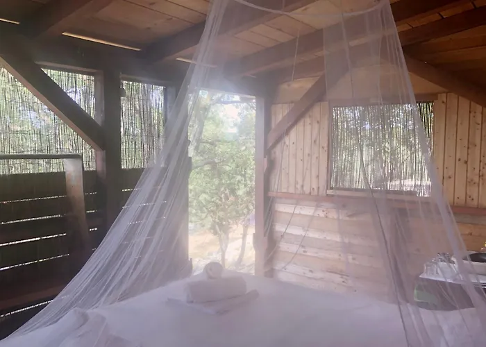 Campingplatz Marusina Olive Hills - Glamping & Minicamp 4*