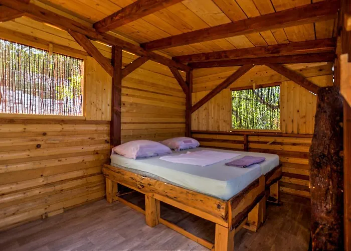 Campingplatz Marusina Olive Hills - Glamping & Minicamp