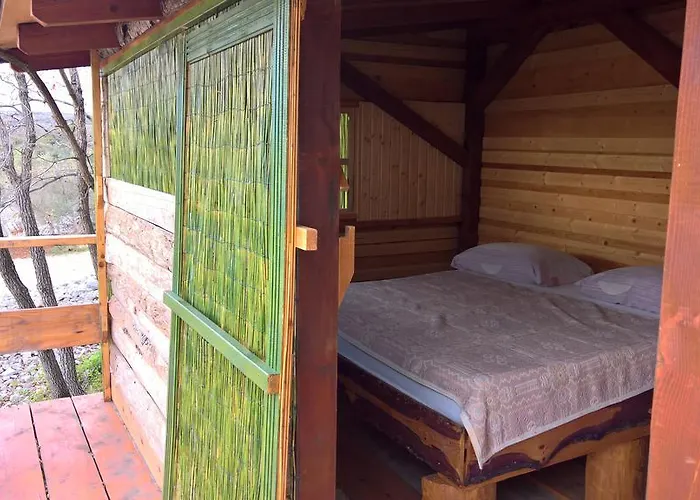 Kamp alanı Marusina Olive Hills - Glamping & Minicamp 4*