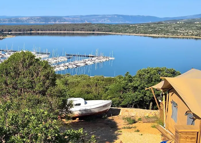 Kamp alanı Marusina Olive Hills - Glamping & Minicamp Punat