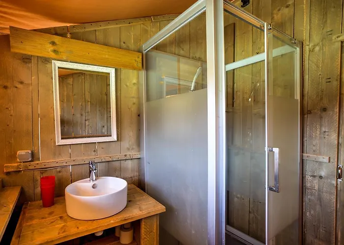 Marusina Olive Hills - Glamping & Minicamp