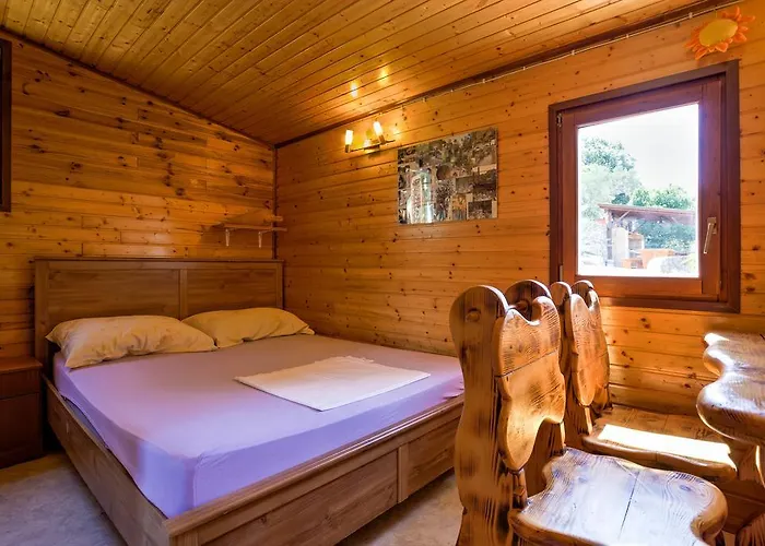 Marusina Olive Hills - Glamping & Minicamp 4*