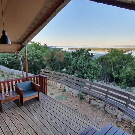 Marusina Olive Hills - Glamping & Minicamp