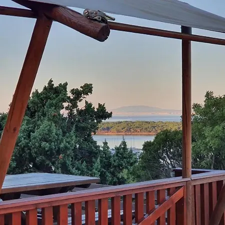 Marusina Olive Hills - Glamping & Minicamp Campsite Punat