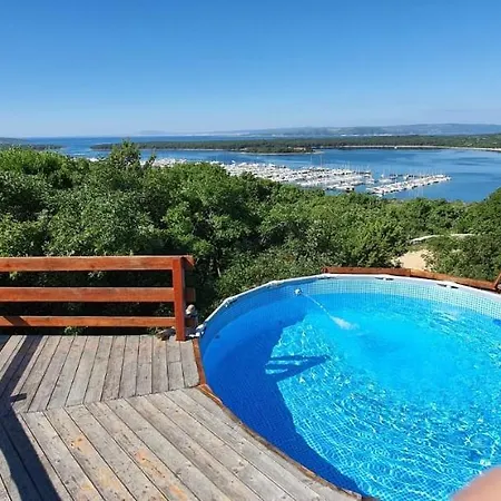 Marusina Olive Hills - Glamping & Minicamp 4* Punat
