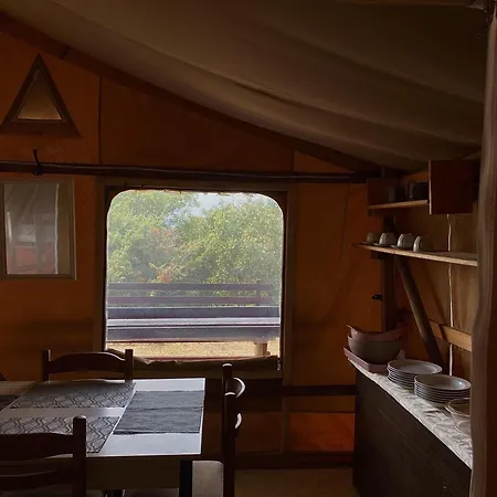 Marusina Olive Hills - Glamping & Minicamp 4* Punat